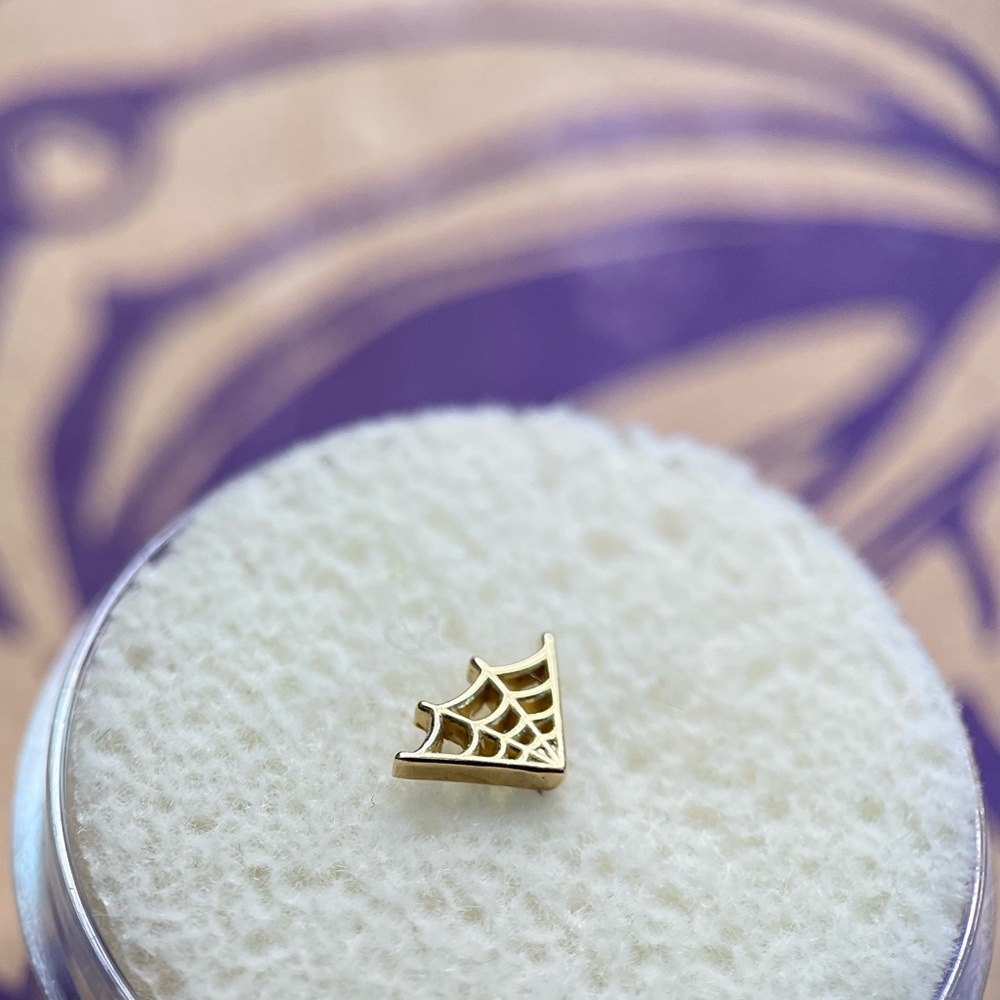 Divinity Yellow Gold Spider Web Threadless End - image 7